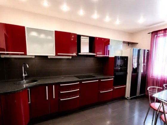 продаж 3 кім Правди /Виноградар