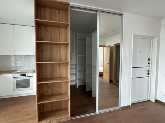 Продам квартиру в Київі біля метро