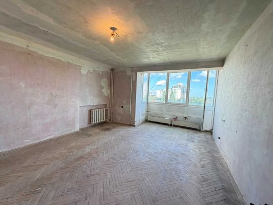 Продаж 1 кімнатноі квартири 10 хв від метро Житомирська, пр.Берестейський 116а