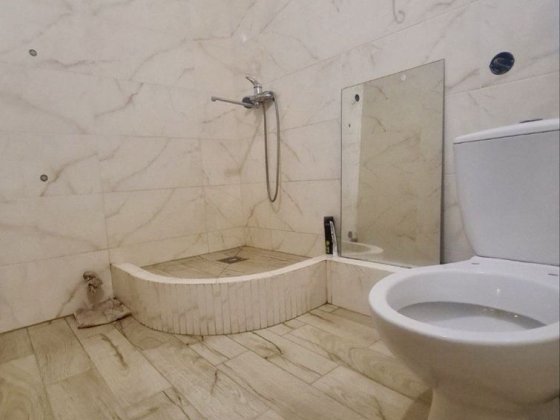 Продається 1-к, 6/9, 30 м2, 35000  Котельникова 3, поруч з метро Святошино