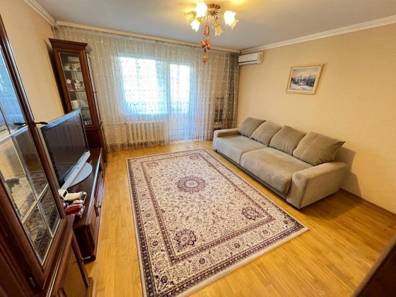 Програми,Є відновлення.Продаж 3 кімнатна квартира вул.Пулюя,1 80м ,меблі