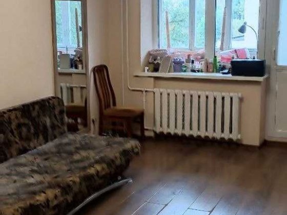 Продам однокімнатну  затишну квартиру в цегляному будинку на просп. В.Лобановського,39А