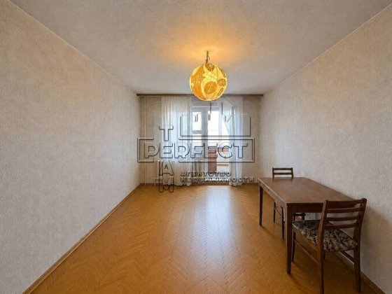 Продаж 1к квартири Червоної Калини 63А / Красной Калины 63А