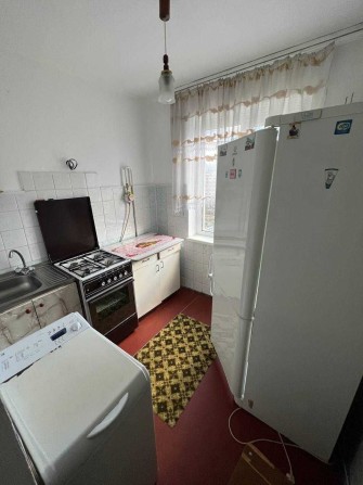 Продам 2к Святошинський р-н вул Олега Мудрока (Наумова) 25 - фото 1