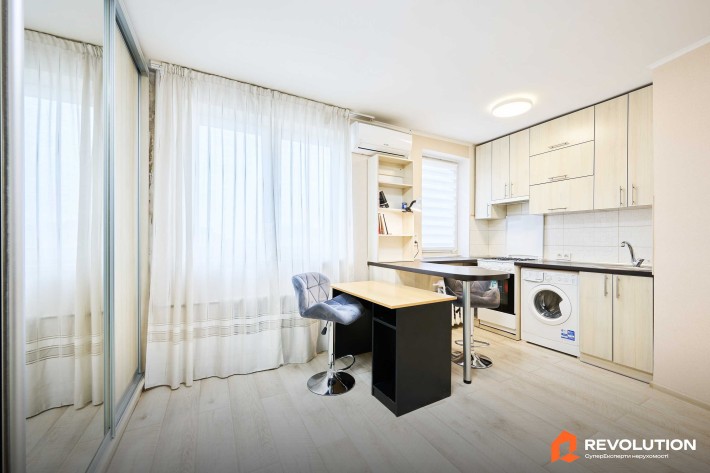 Без комісії. Продаж 1к квартири 21.4м2, вул.Сім'ї Ідзиковських 17 Солом'янський р-н, єВідновлення - фото 1