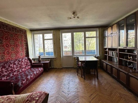 Продаж 1-но кімнатної квартири на пр-кті Лісовий 21