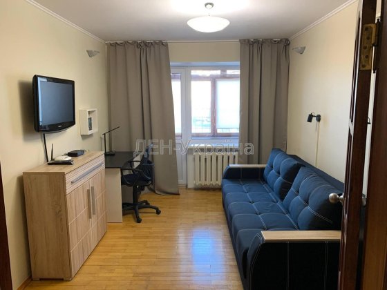 Продам 2 к. квартиру на Подолі. Ціну знижено!