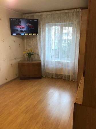 Продаж однокімнатної квартири в Святошинському районі за адресою Симиренка 20 - фото 1