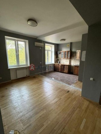 Продаж 3-к Сталінки вул.Монтажників, 44 Євідновлення, 719 постанова - фото 1