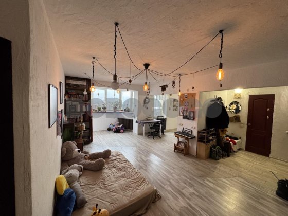 Продаж 4-кімнатної квартири 85кв.м. по вул. Оноре де Бальзака 4а