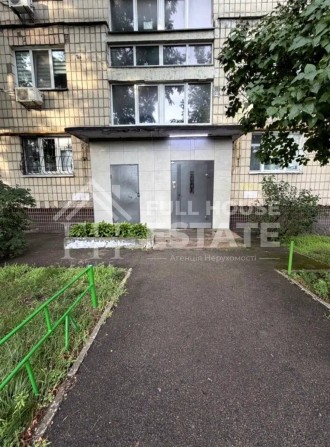 Продам квартиру без ремонту на Чернігівській. Метро 15 хв пішки. - фото 1