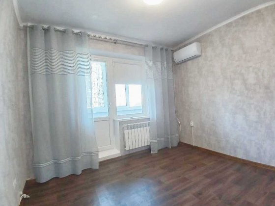 Продається 3-к.квартира. М АКАДЕММІСТЕЧКО