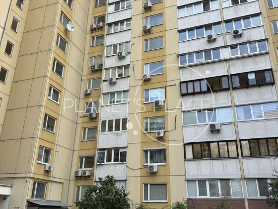 Продаж   3 кімнатної квартири вул. Івана Пулюя 1