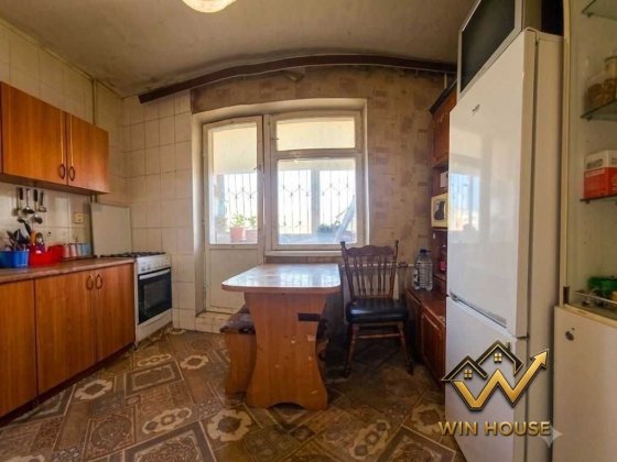 Продаж 1-кімнатної квартири біля метро Героїв Дніпра | Оболонь