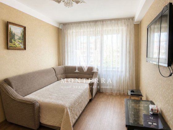 Продаж 1 кім квартири з ремонтом по вулиці Шолом Алейхема 19,поруч метро Лісова та Чернігівська