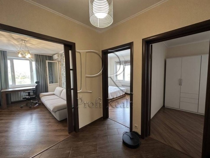 Продаж 3 кімн. квартири за адресою Иорданська, 4а оболонь/газ/держпрограми - фото 1