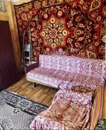 Продається квартира 2-к, 3/4, 44 м2,  вул Авіаконструкторська 19, метро Святошино. - фото 1