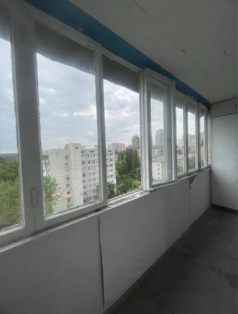 Продається 1-к квартира , (8/9, 33 м2), Котельникова 80 , метро Житомирська - фото 1