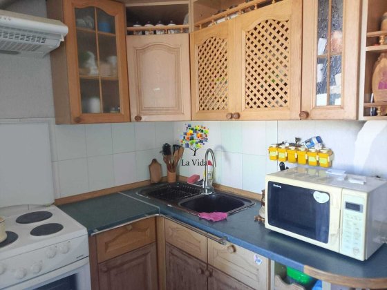 Продаж 2к квартири Радунська 18а