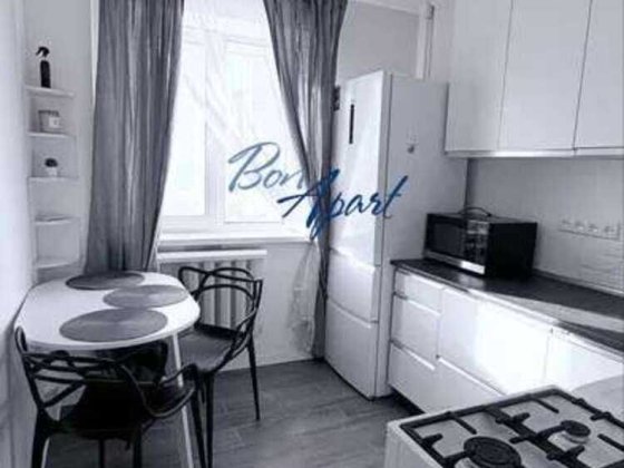 Продаж 1 кімн. картири пр. Дмитра Павличка, 10 (Рокосовського)