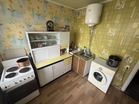 Продаж 1-к пр.Академіка Корольова,12Ж Булгакова
