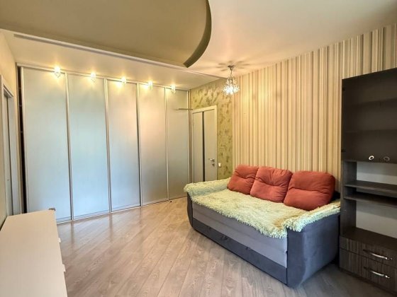 Продаж 2-кімнатної квартири 44 кв.м вул. Донецька, 61, Севастопольська пл. Без%