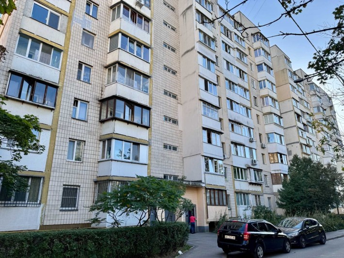 Продаж 3к. квартири вул.Прилужна 10. ст.м. Академмістечко - 900 метрів - фото 1
