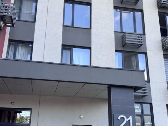 Продаж 1 квартири, ЖК «Варшавський Плюс вул. Всеволода Змеєнка, 21