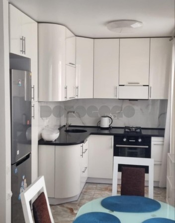 Продаж 3к квартири 55.9 кв. м по вул. Карела Чапека 9 - фото 1