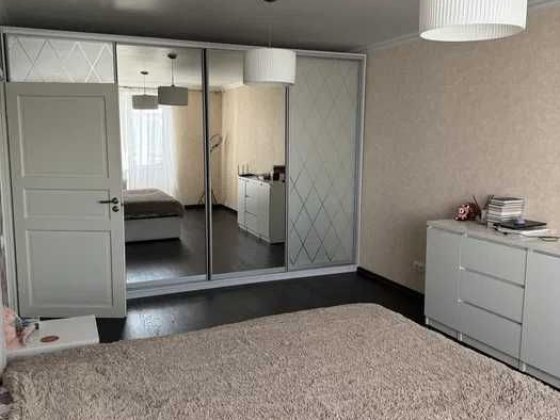 продам 2 кімнатну квартиру