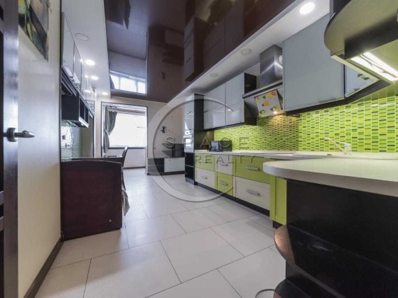 Продаж 3-кімнатної квартири 213 м²  Лобановського, 4в
