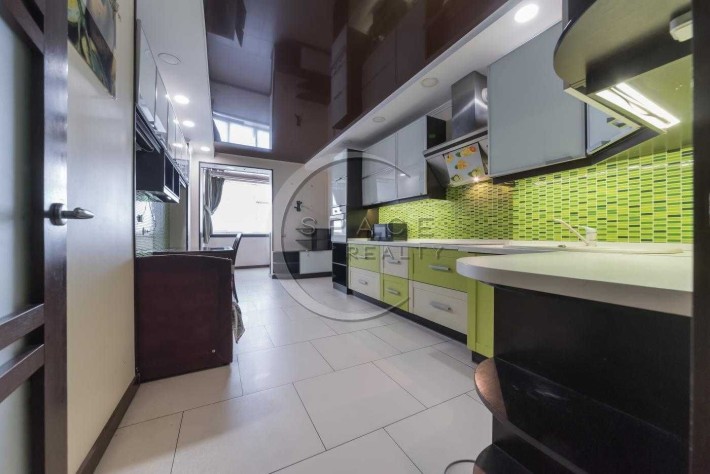 Продаж 3-кімнатної квартири 213 м²  Лобановського, 4в - фото 1