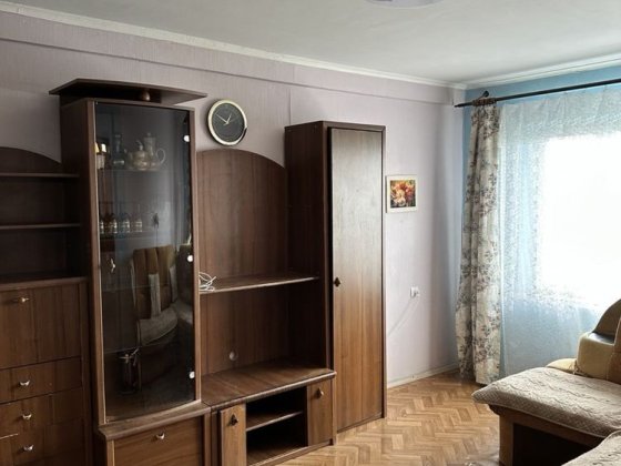 Продаж двокімнатноі на Жуля Верна 13А