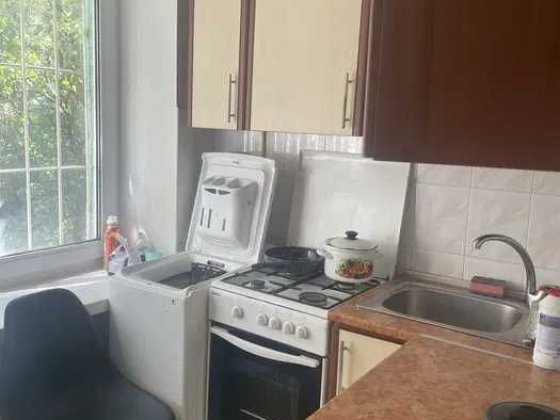 Продаж 1 кімнатної квартири Златопольська вулиця 4 Солом`янський район