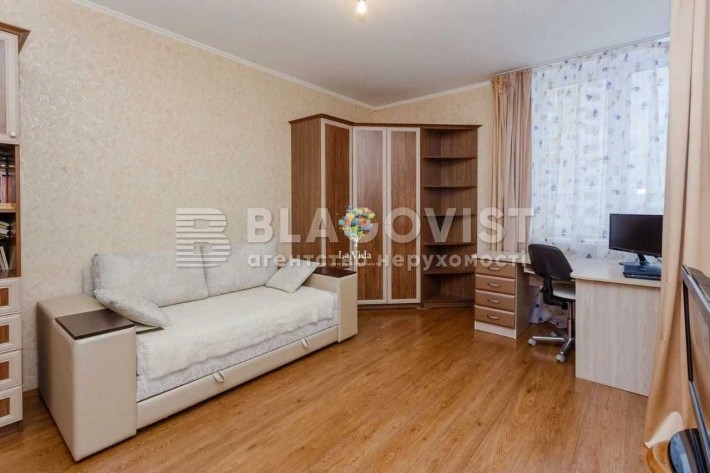 3-кімнатна квартира, 105 м², вул. Градинська, 5  ТЦ Район - фото 1