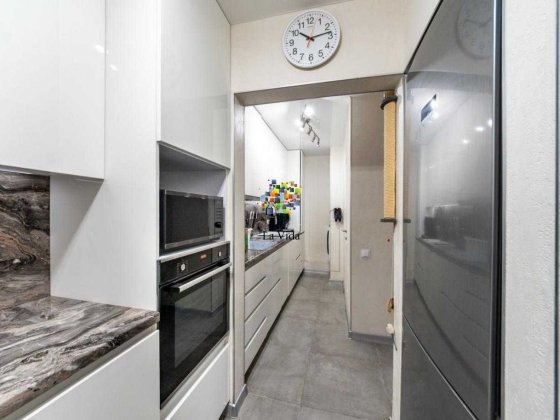 Продаж 2к квартири Червоної Калини 48/9