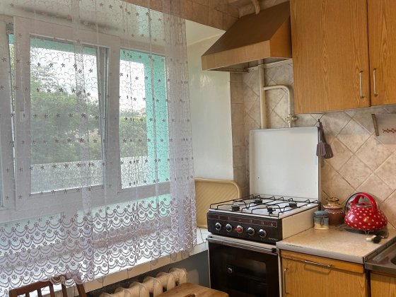 Продається двокімнатна «Спартак»