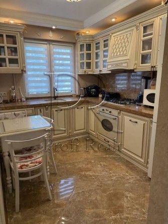 Продаж 3-кімнатної квартири з ремонтом на Вацлава Гавела, 38/Соломʼянський район - фото 1