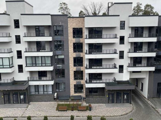 Продаж 2к квартири 53.82 кв.м на вул. Квітки Цисик 32