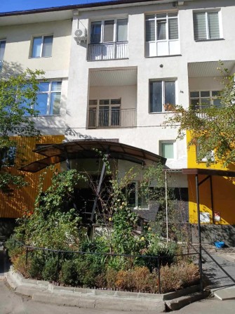 Продається 1-к. квартира формату євродвушка вул. Милославська, 31В - фото 1