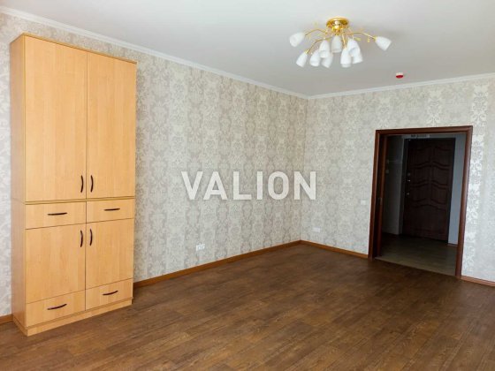 Продам 1-комн. квартиру, 52.3 м2 р-н Оболонь, ул. Иорданская 1