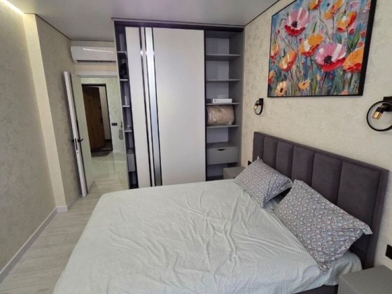 Продам квартиру ЖК Варшавський 3 без посередників