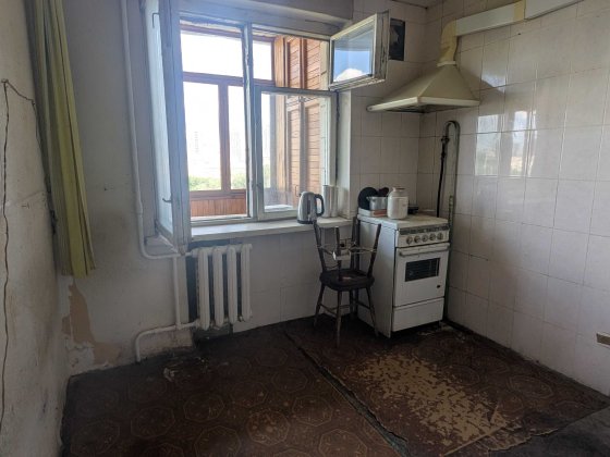 Продам 1-кімнатну кв-ру в Солом'янському р- ні, вул. Генерала Воробйова (Курська), 12б