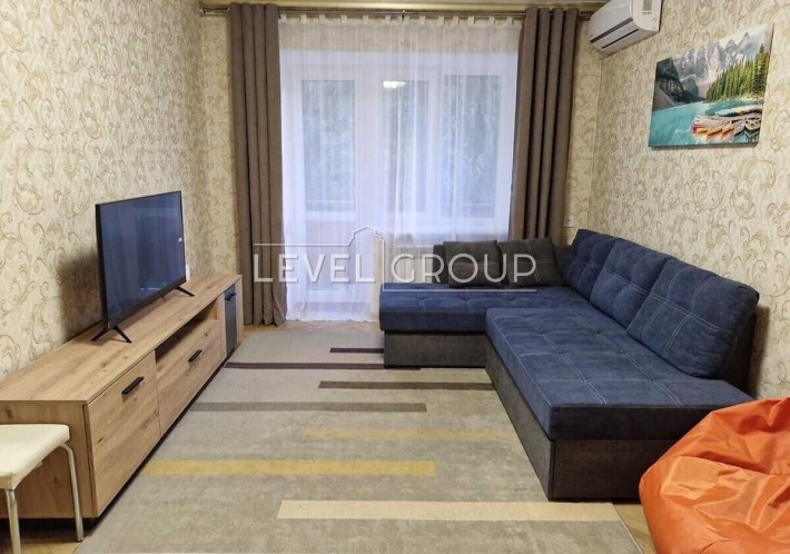 Продаж 2-кімнатної квартири з ремонтом  вул. Петра Радченка, 21А - фото 1