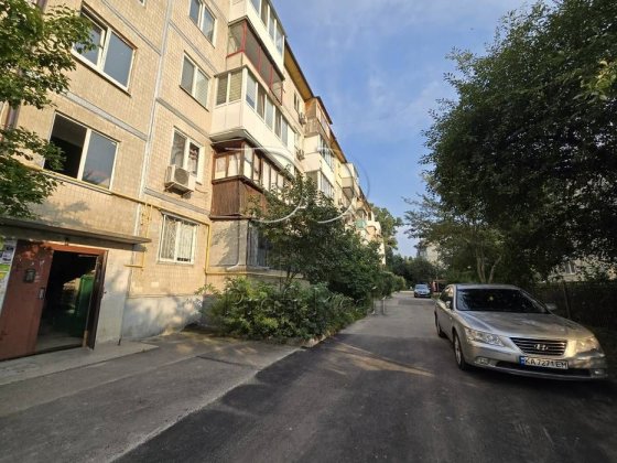 Продаж 1 кімн. квартири вулиця Стражеско 11
