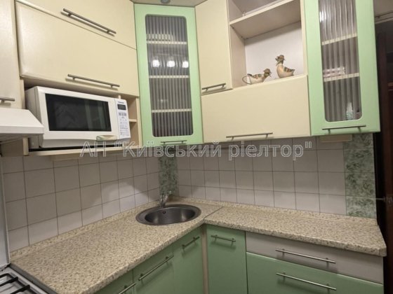 Без комісії. Продаж 2к квартири вул. Кіото, 9. метро Чернігівська 7 хв пішки Киев