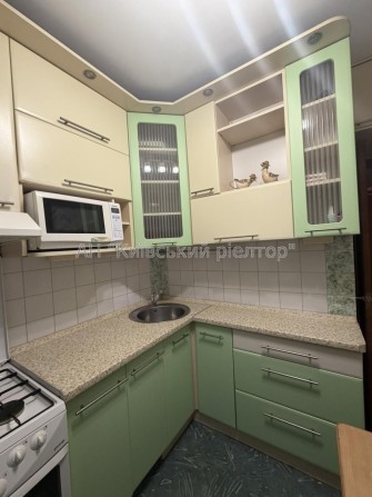 Без комісії. Продаж 2к квартири вул. Кіото, 9. метро Чернігівська 7 хв пішки - фото 1