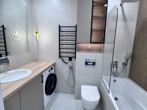 Продаж 1к кв, 44м.кв з гардеробною Власник Варшавський 3 Олеся 23а