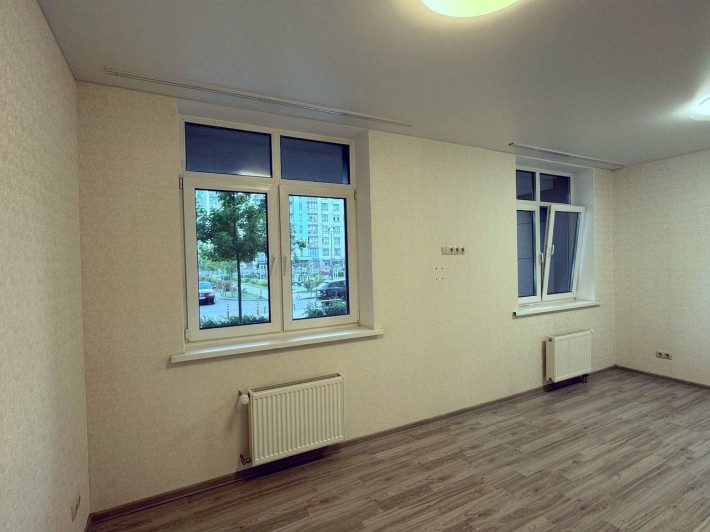Вул. Тираспольська 54, ЖК Місто Квітів. 2-к. 61.9 м2 з ремонтом. Без комісії. - фото 1