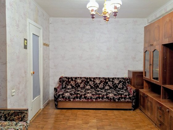 Однокімнатна квартира на 1 поверсі - Севастопольська площа, Київ